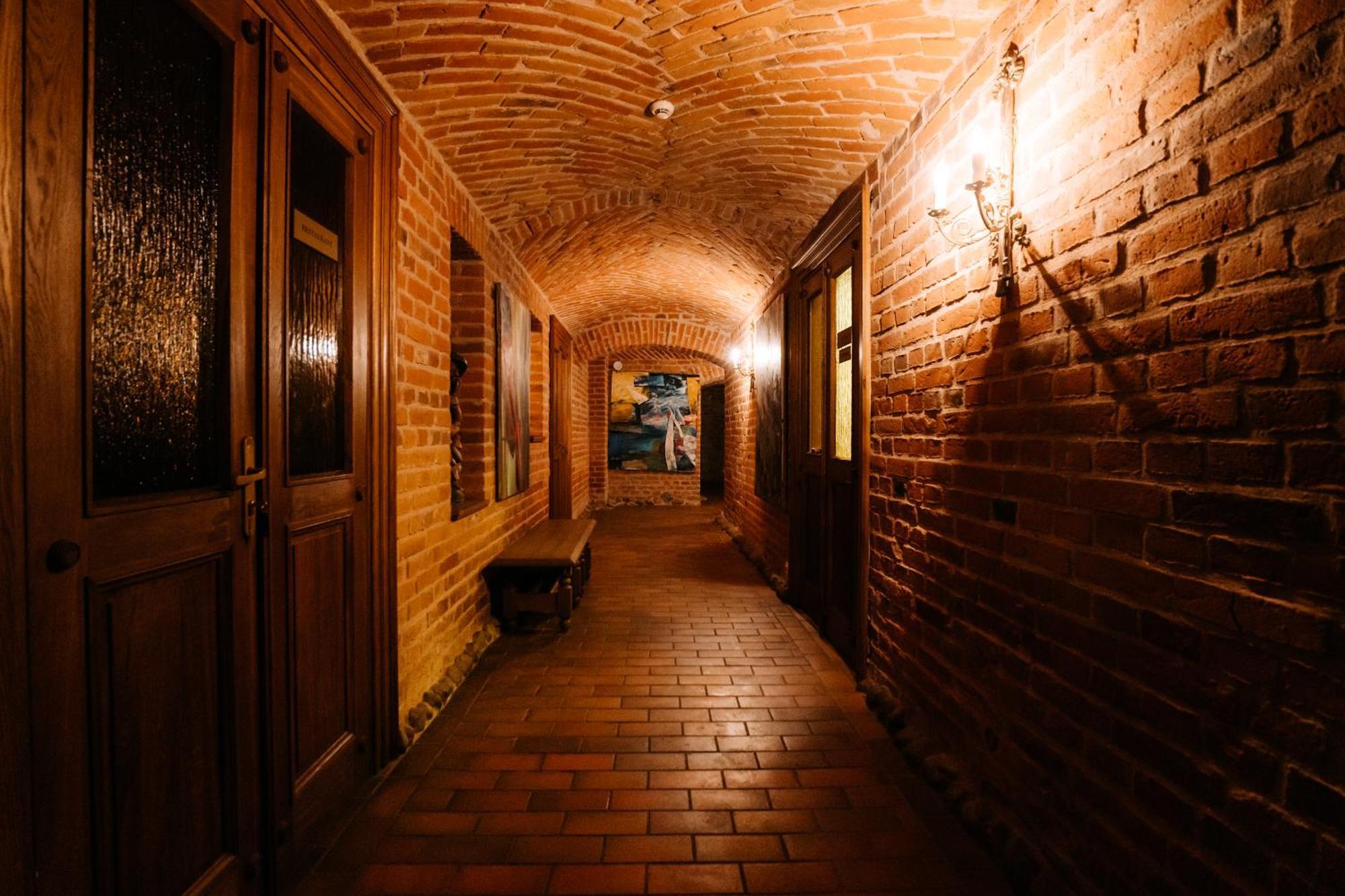 Palac Srodka Chrzypsko Wielkie Buitenkant foto